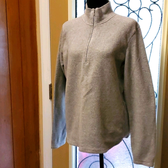 Gray fleece pullover 🛍3 For $15🛍 - Picture 1 of 7